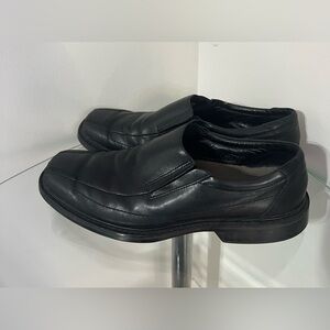 Classic Black Leather Men's Loafers
Pre owned